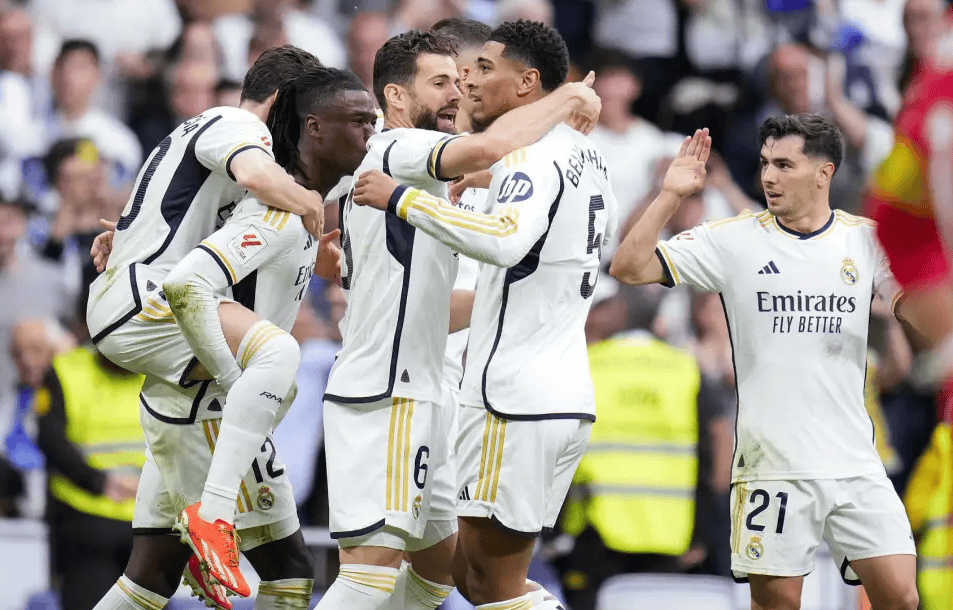 西甲皇家马德里主场大胜，反弹取得胜利