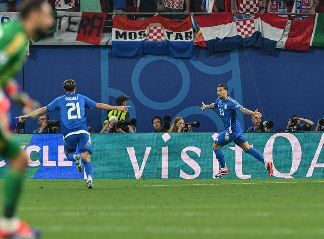 瑞士国际足坛：意大利大师普拉蒂尼亲赴巴黎圣日尔曼的简单介绍