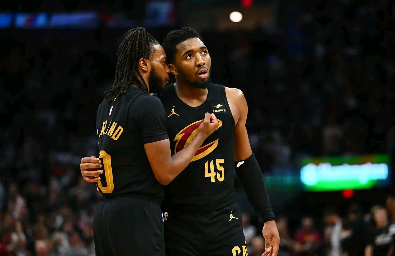 九游娱乐-关于黄蜂队硬打硬，力压对手取得胜利的信息