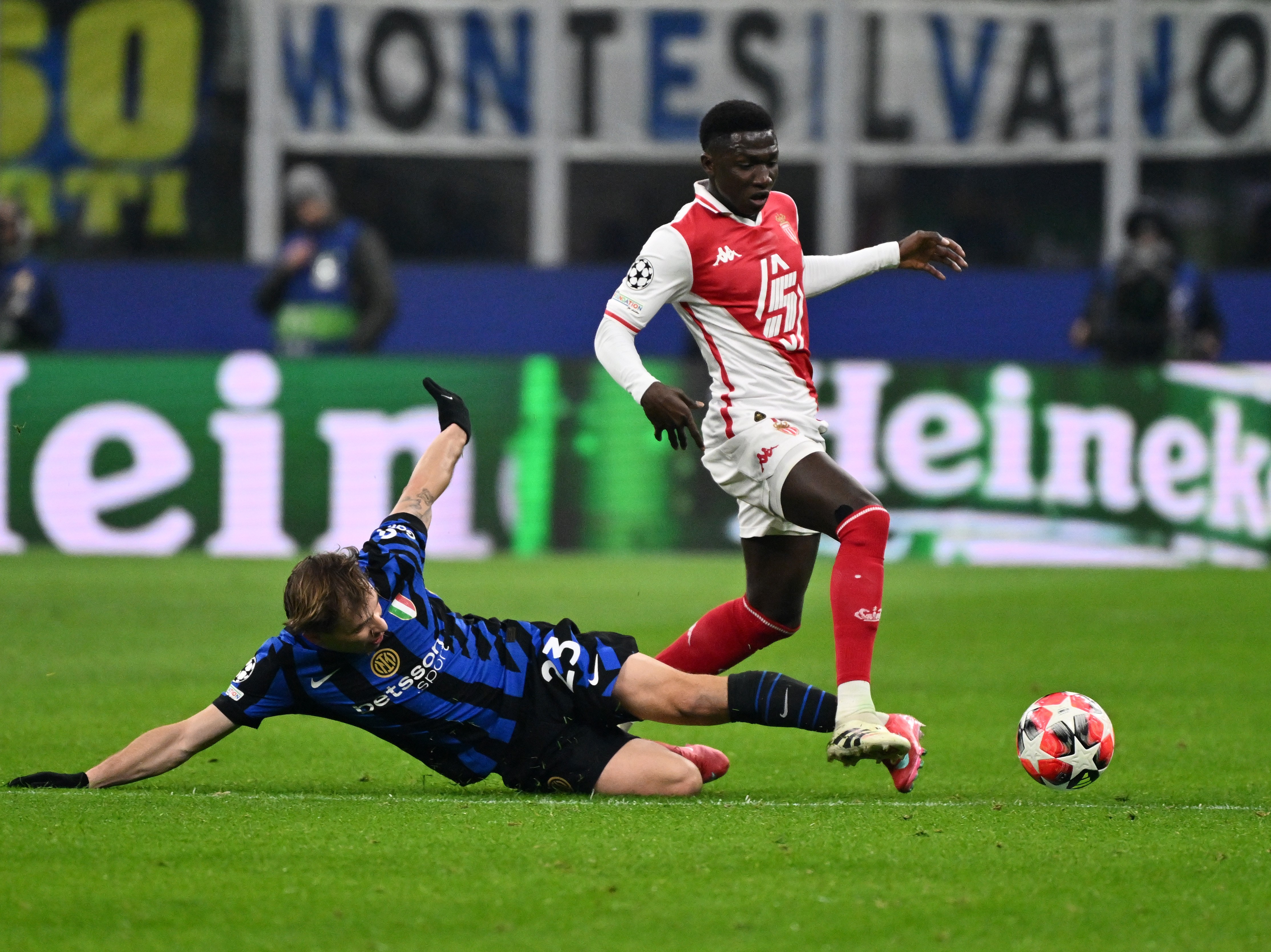 九游中国-国际米兰击败毕尔巴鄂竞技晋级欧冠强