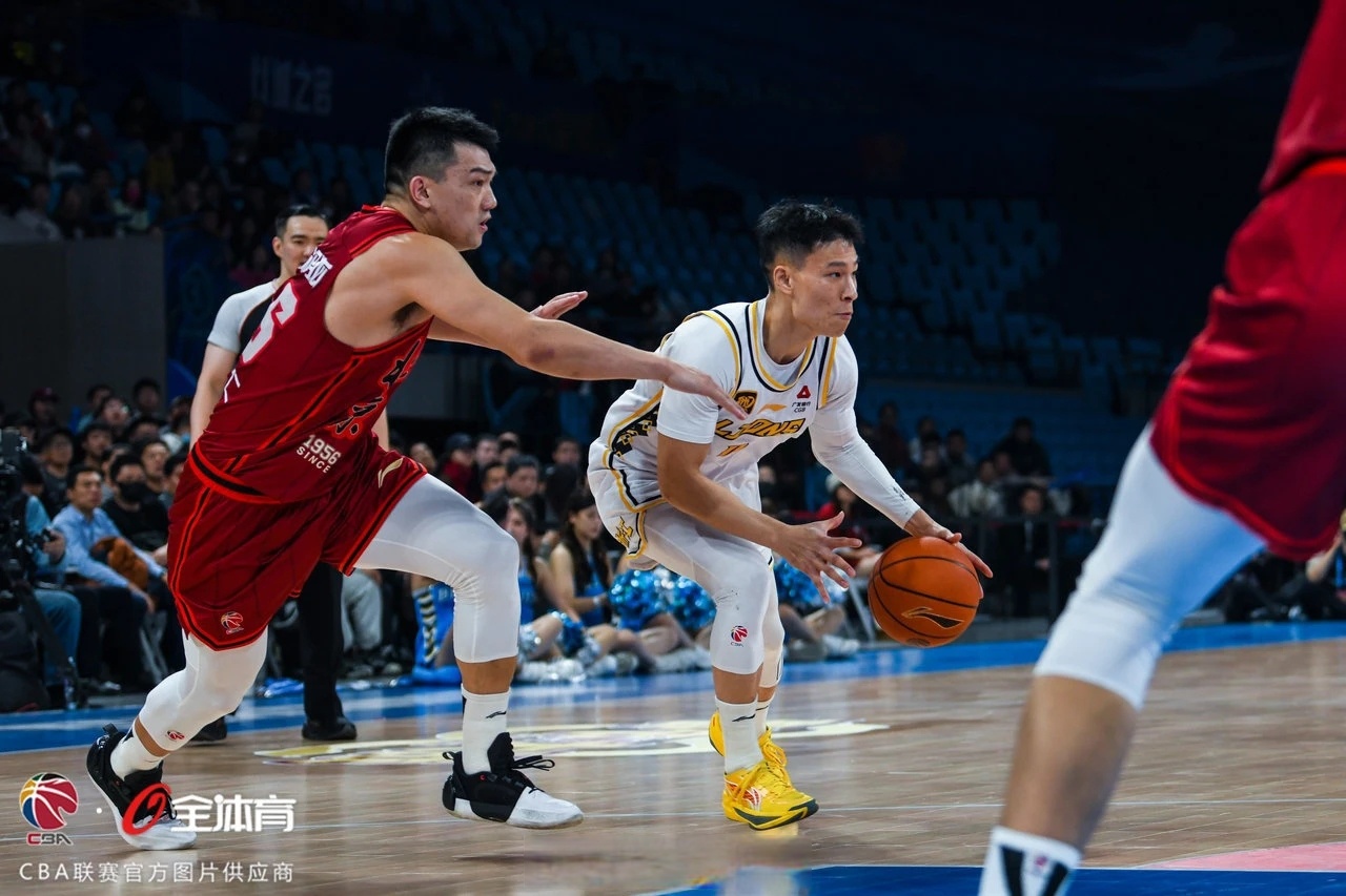 浙江广厦成功逆转，夺得惊险胜利的简单介绍