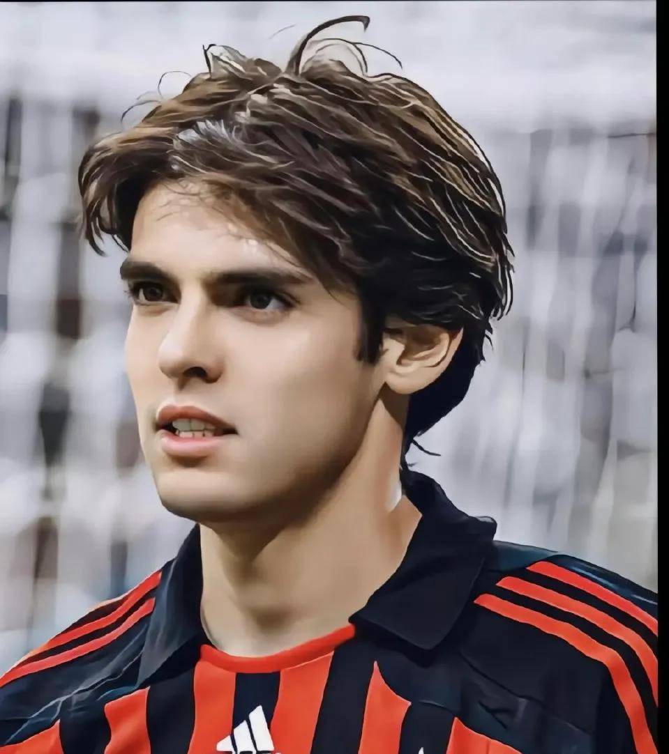 巴西球员当选亚洲足坛最佳封神之作 巴西球员当选亚洲足坛最佳封神之作