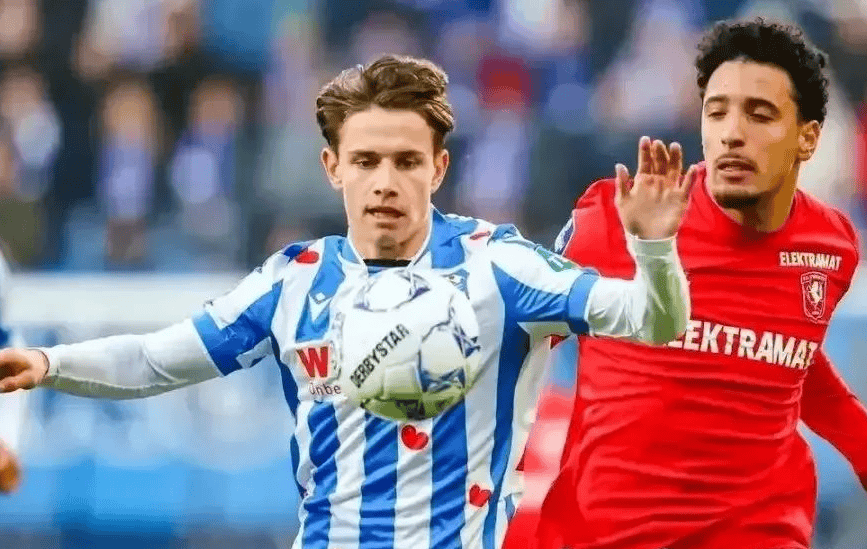 关于巴伦西亚锋将租借加盟拉齐奥,或成球队福地的信息 关于巴伦西亚锋将租借加盟拉齐奥,或成球队福地的信息