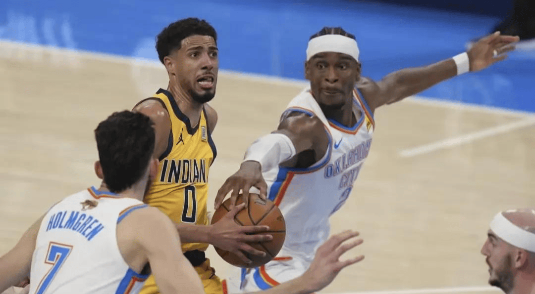 九游娱乐网站-篮球名将失误致胜，球队逆转取得胜利的简单介绍