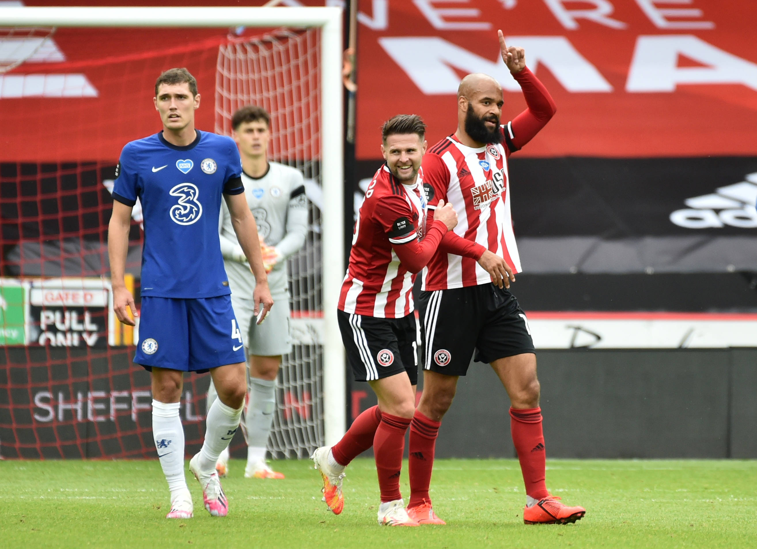 九游体育-诺维奇不敌切尔西，陷入保级泥潭