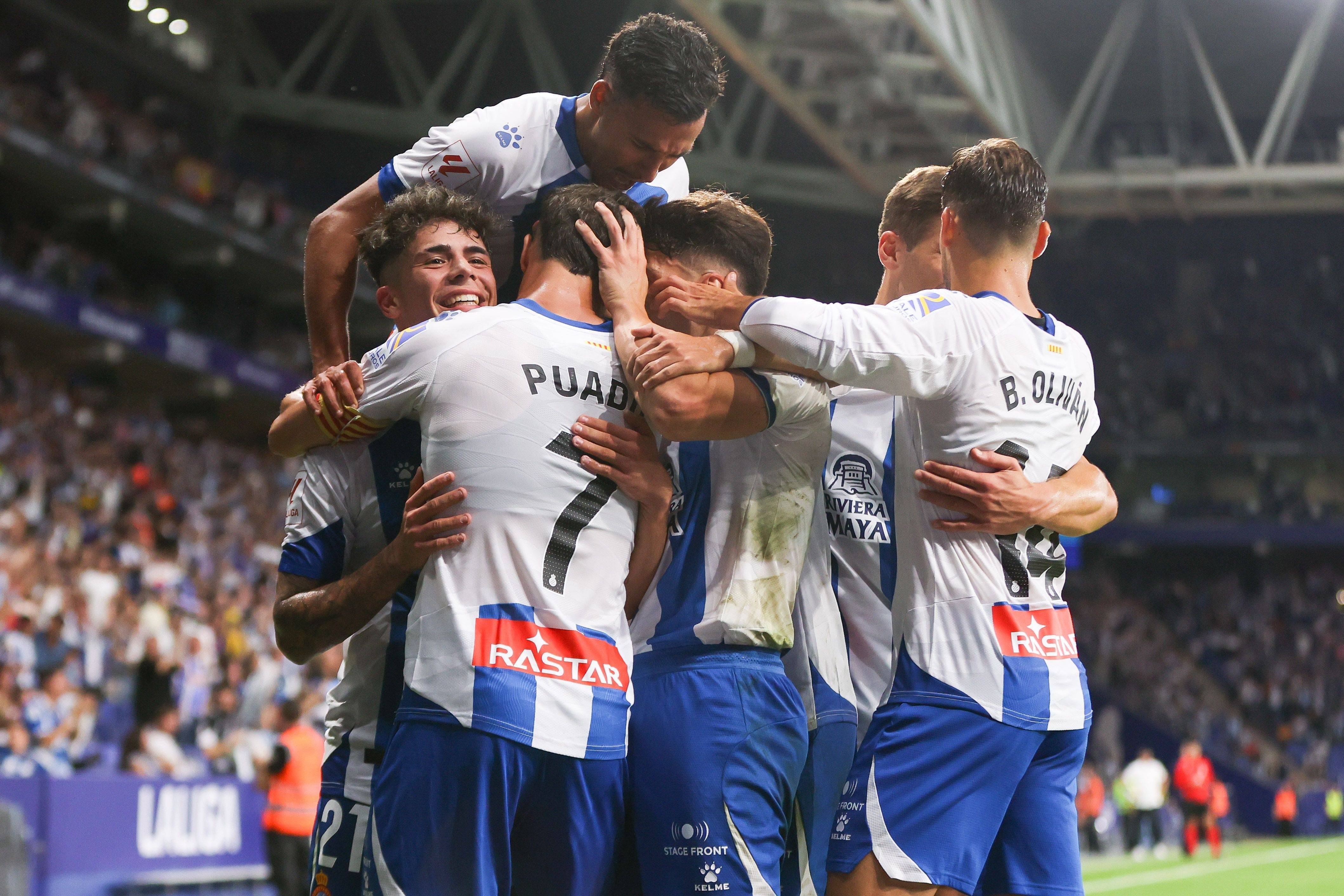 包含匈牙利对西班牙,双方将上演激烈对决的词条 包含匈牙利对西班牙,双方将上演激烈对决的词条