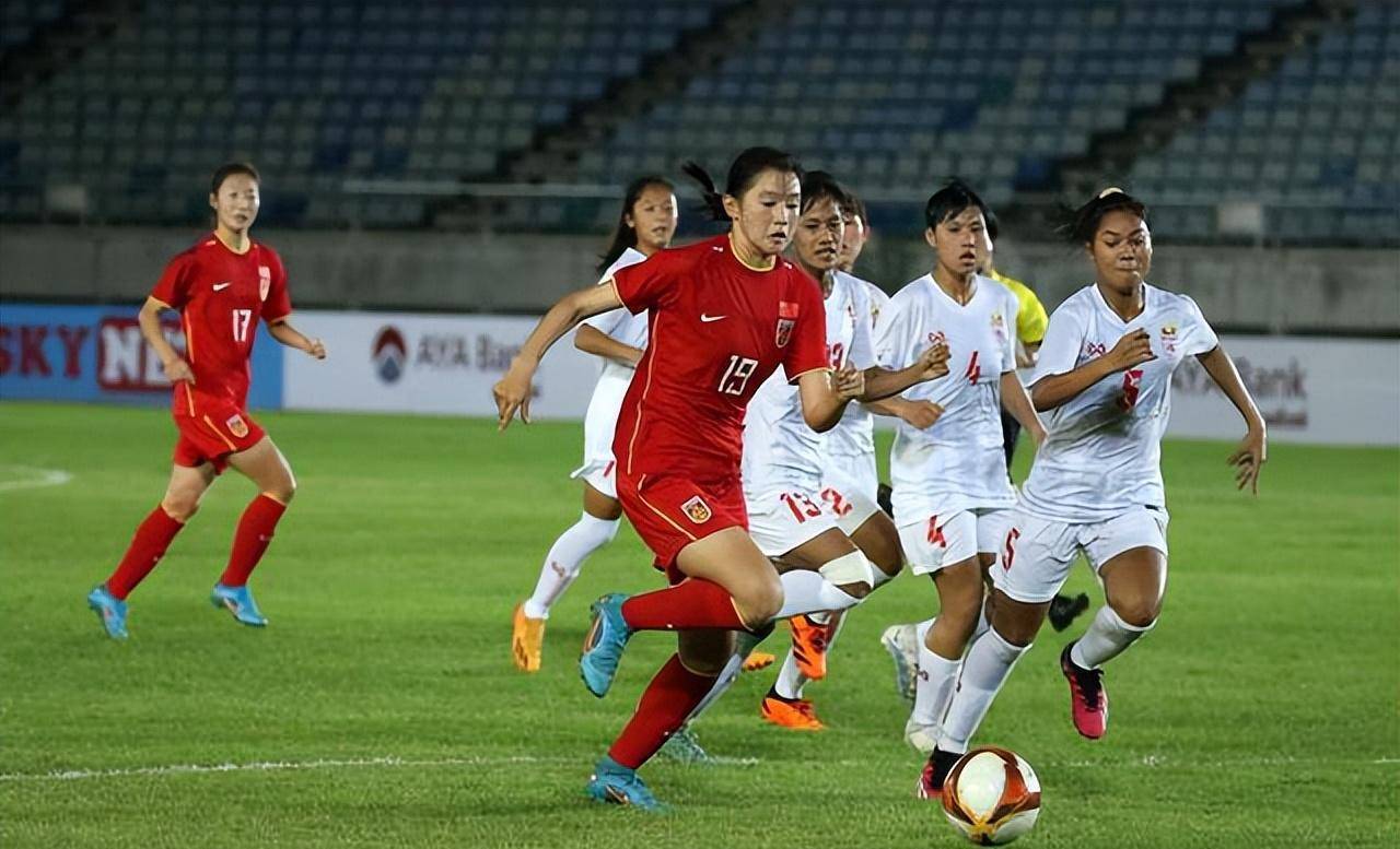 女足锦标赛中,实力强队展现出色战术 女足锦标赛中,实力强队展现出色战术