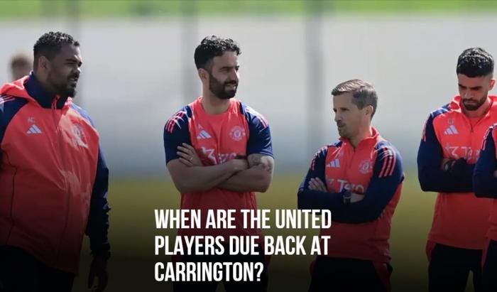 利兹联主场击败曼联,赢得关键胜利 利兹联主场击败曼联,赢得关键胜利