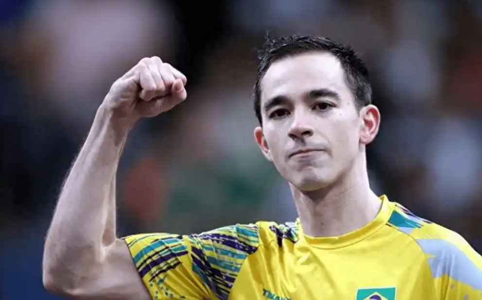 九游娱乐网站-英国骑手表现出色，成功晋级决赛