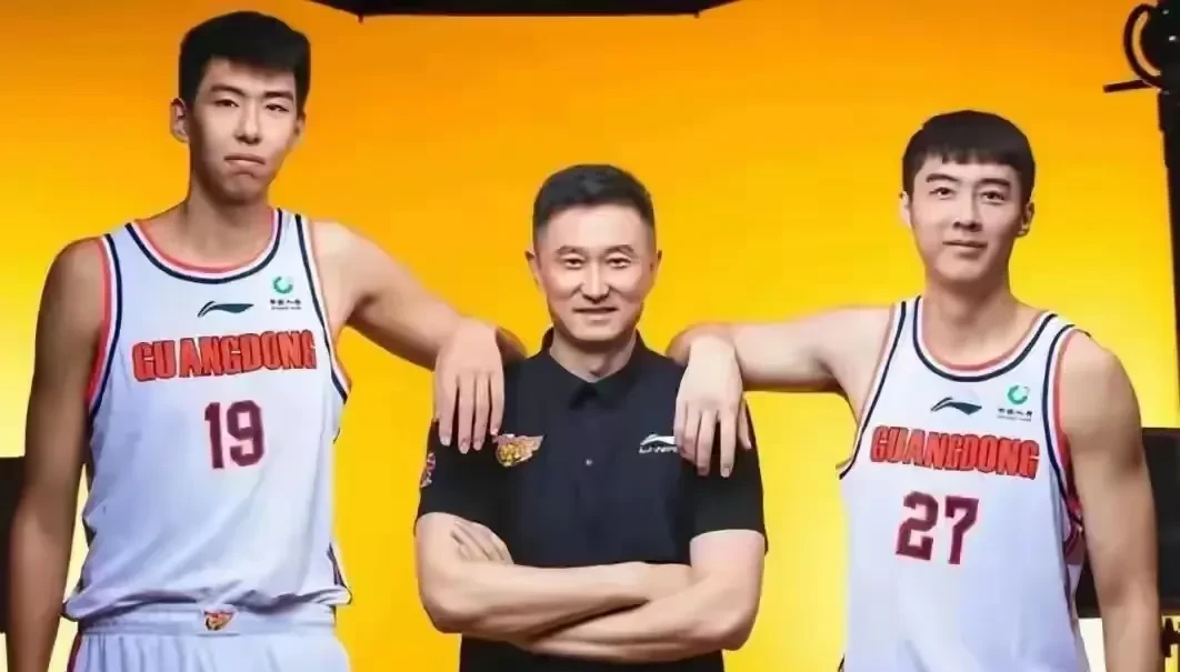 九游娱乐网站-关于新晋球员表现抢眼，成为球队的最大黑马的信息