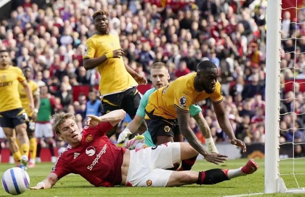 包含德甲焦点战:英格兰vs姆巴佩,爆冷引发球迷沸腾的词条 包含德甲焦点战:英格兰vs姆巴佩,爆冷引发球迷沸腾的词条