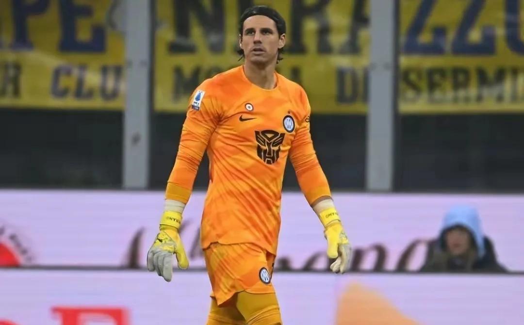 拜仁慕尼黑球员被曝光私生活,引发关注 拜仁慕尼黑球员被曝光私生活,引发关注