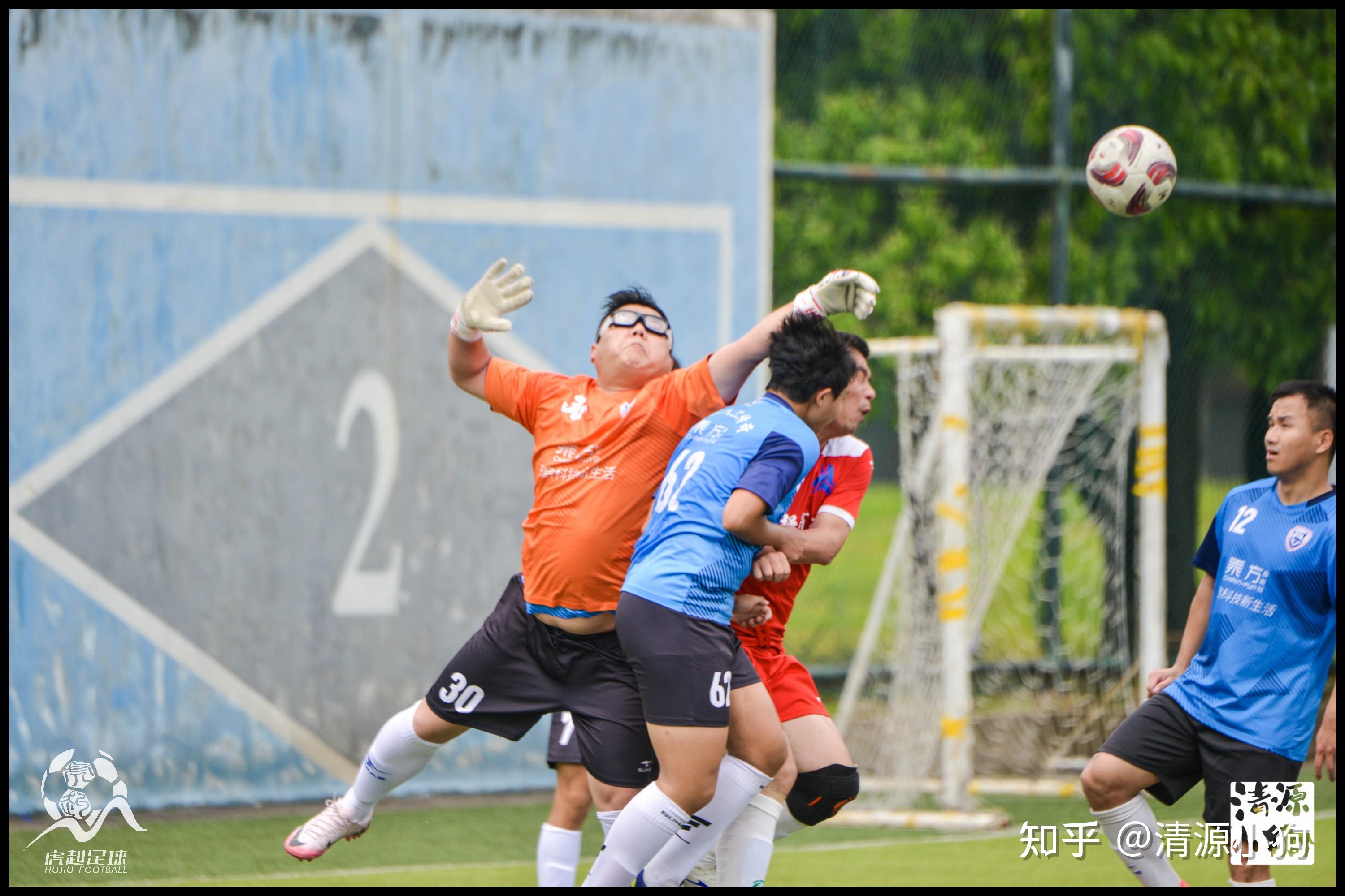 九游游戏-精彩大战，甲级联赛两支顶尖球队对拼的简单介绍