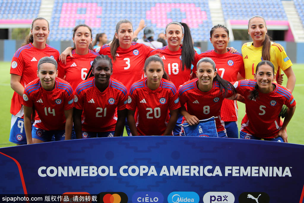 绿茵场上的精彩对决女子足球赛事精彩瞬间