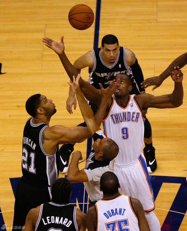 九游娱乐入口-关于雄狮客场擒马刺，喜迎三连胜的信息