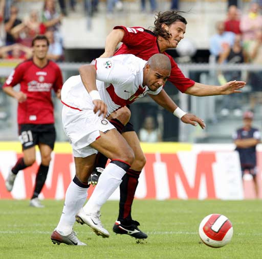 中国轻取国际米兰，伊布带队取胜