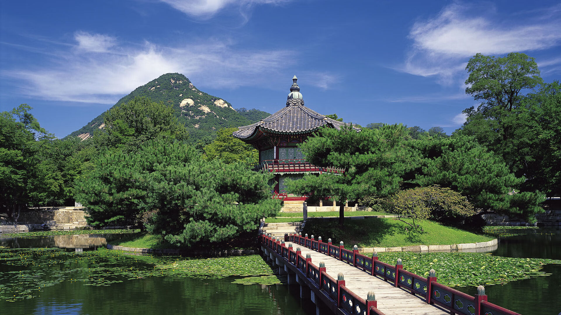 九游娱乐首页-红魔压制金元浪潮，伊萨克幽灵接管欧冠之夜